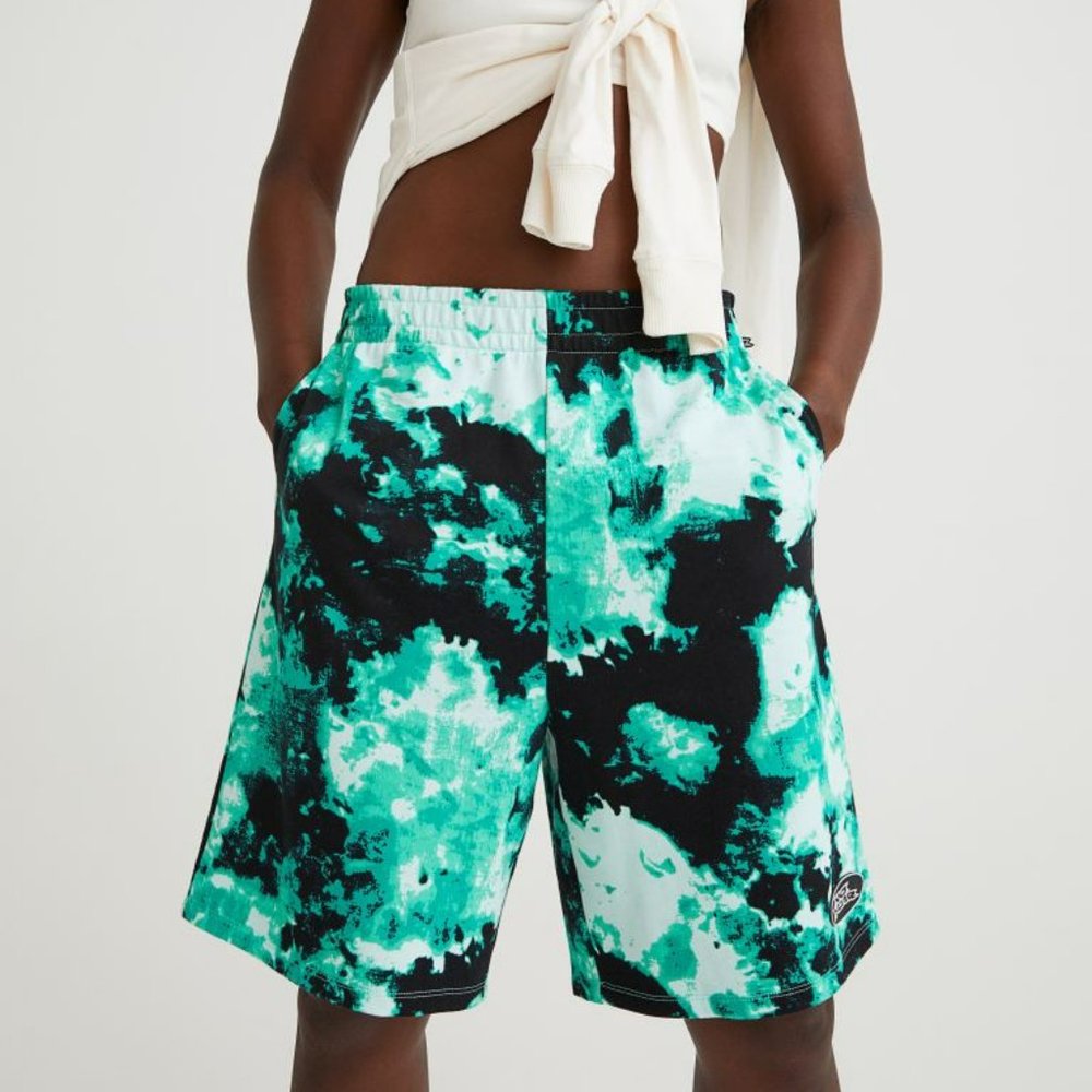 No Fear x H&M Green Wide-cut Shorts